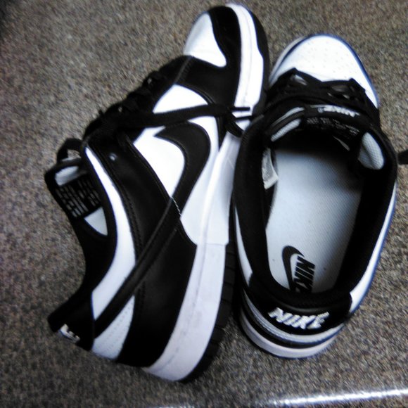 W Nike Dunk Low - Picture 2 of 6